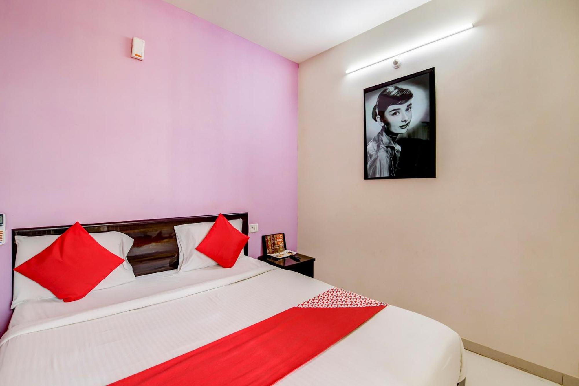 Hotel O Manu Residency Bangalore Bagian luar foto