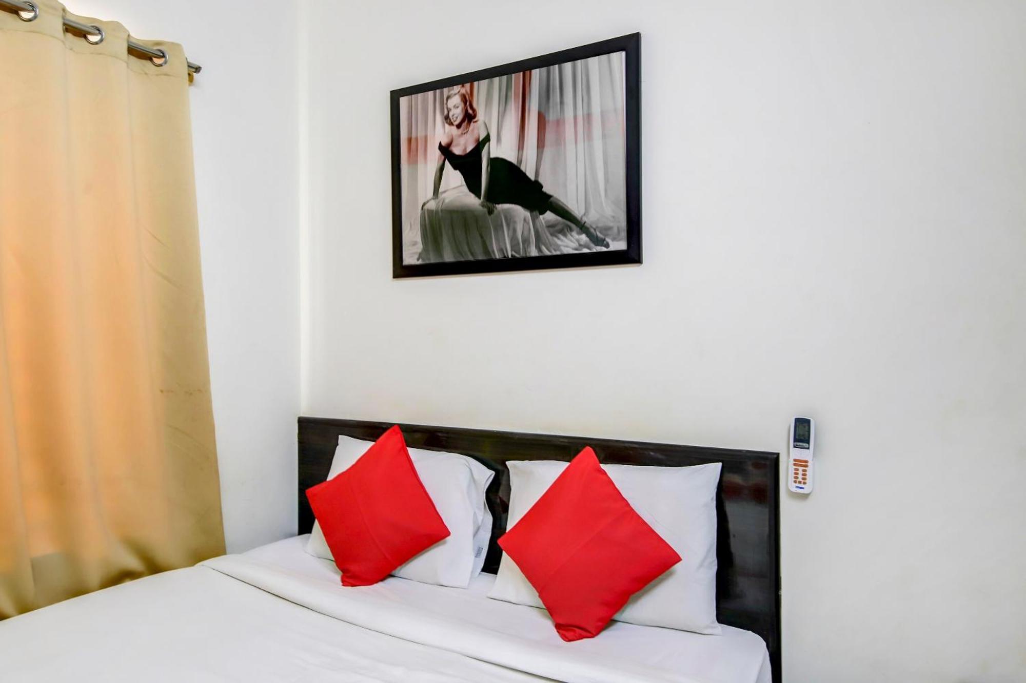 Hotel O Manu Residency Bangalore Bagian luar foto