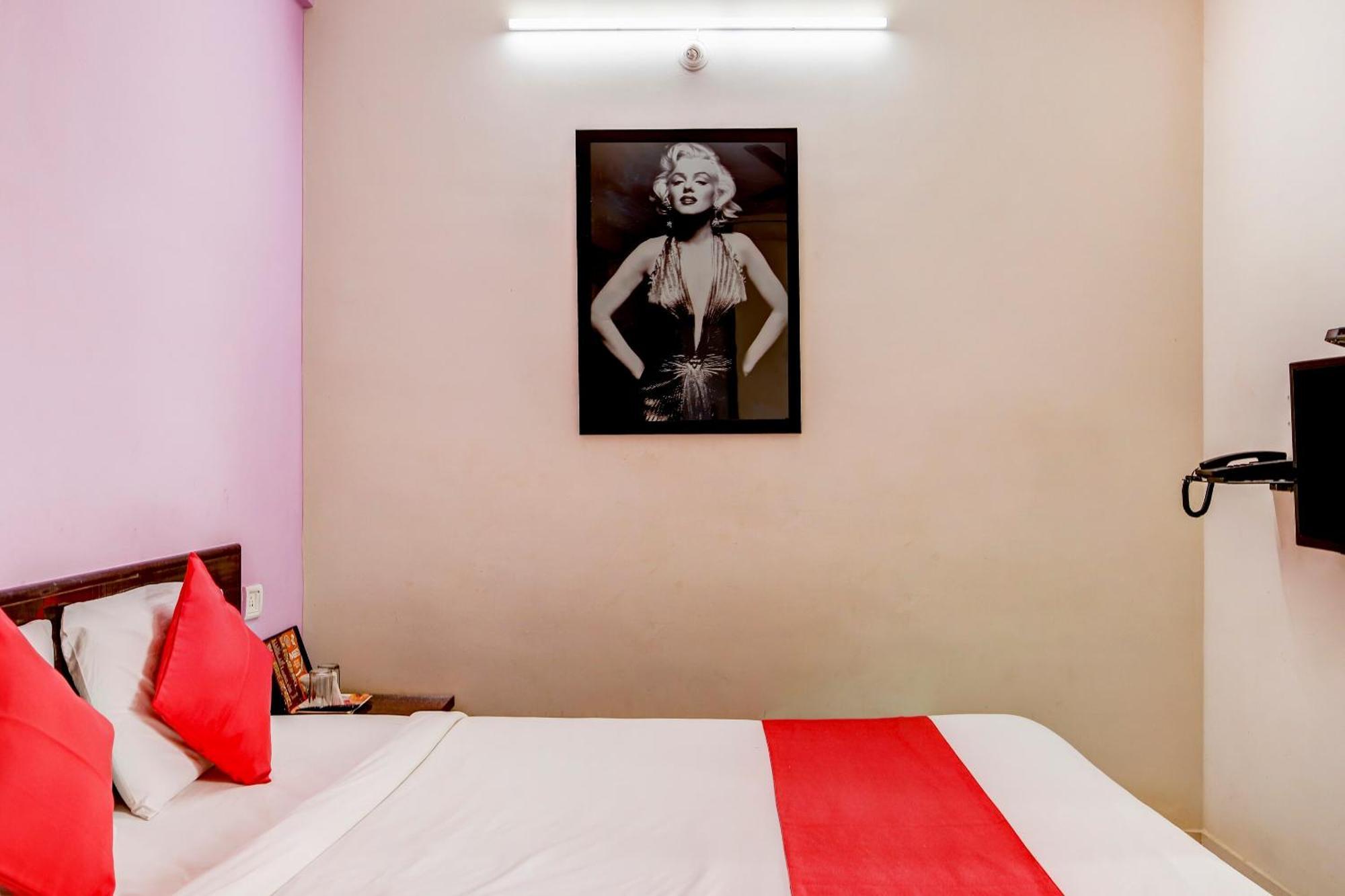Hotel O Manu Residency Bangalore Bagian luar foto