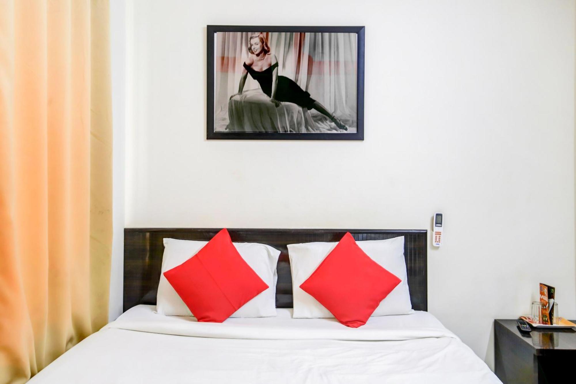 Hotel O Manu Residency Bangalore Bagian luar foto