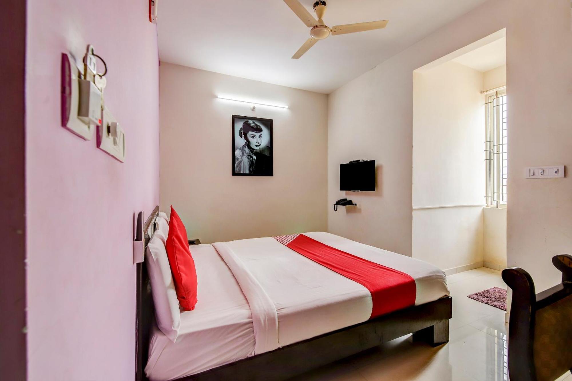 Hotel O Manu Residency Bangalore Bagian luar foto