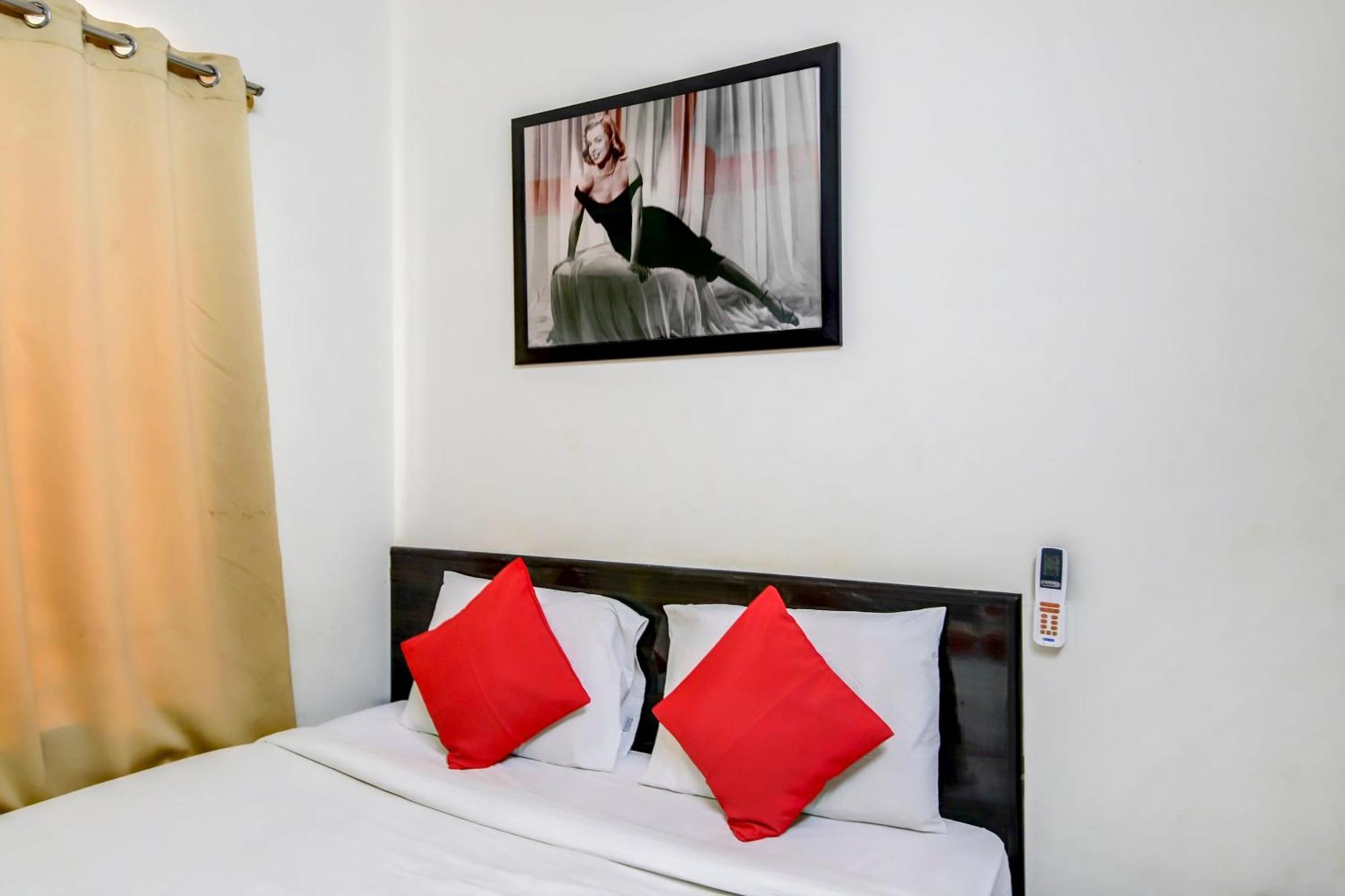 Hotel O Manu Residency Bangalore Bagian luar foto